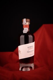 Dona Otília Tawny Reserva Port (50 cl)
